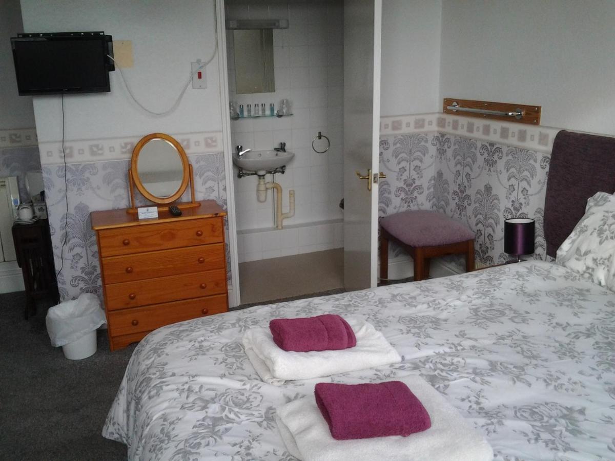 The Mount View Hotel, Bed & Breakfast Пензанс Екстериор снимка